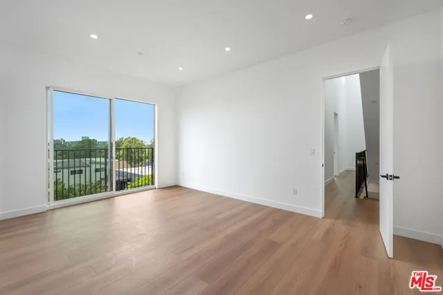 $6,495 | 726 Robinson Street, Unit 2, Los Angeles, CA 90026