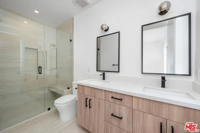 $6,495 | 726 Robinson Street, Unit 2, Los Angeles, CA 90026