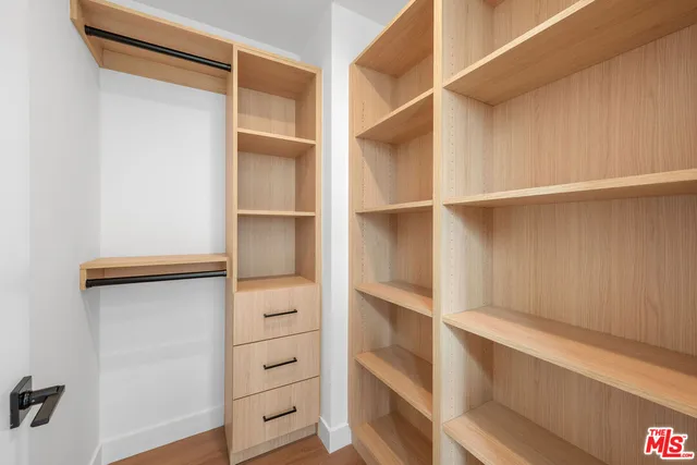 $6,495 | 726 Robinson Street, Unit 2, Los Angeles, CA 90026