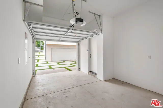 $6,495 | 726 Robinson Street, Unit 2, Los Angeles, CA 90026