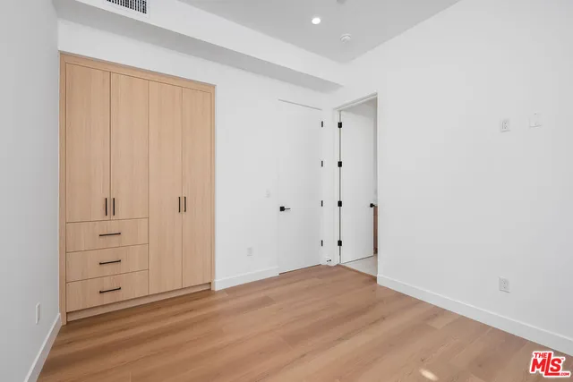 $6,495 | 726 Robinson Street, Unit 2, Los Angeles, CA 90026