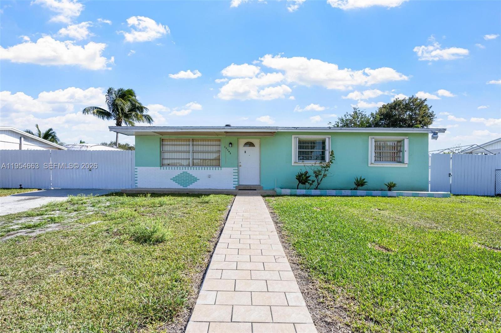 30345 Southwest 158th Court Homestead, FL 33033 - Photo 4 of 25