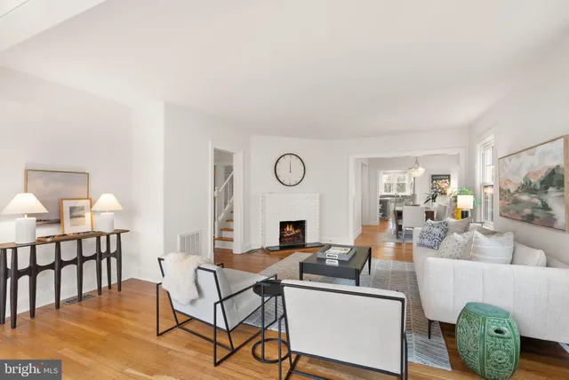 $1,250,000 | 724 25th Street South, Arlington, VA 22202