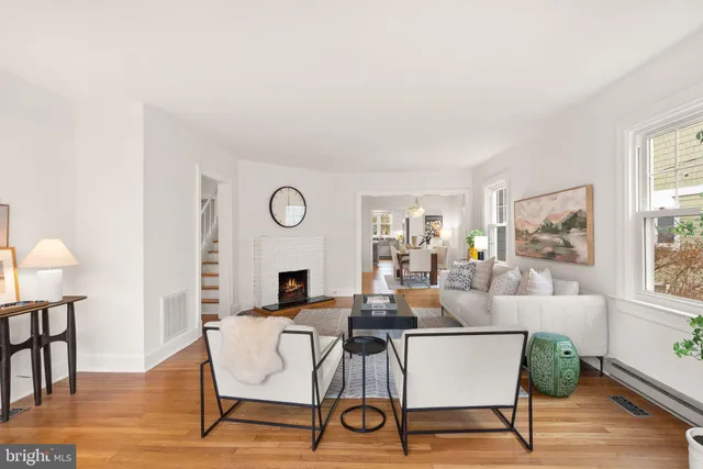 $1,250,000 | 724 25th Street South, Arlington, VA 22202