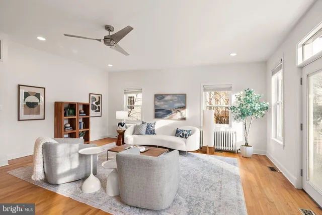 $1,250,000 | 724 25th Street South, Arlington, VA 22202