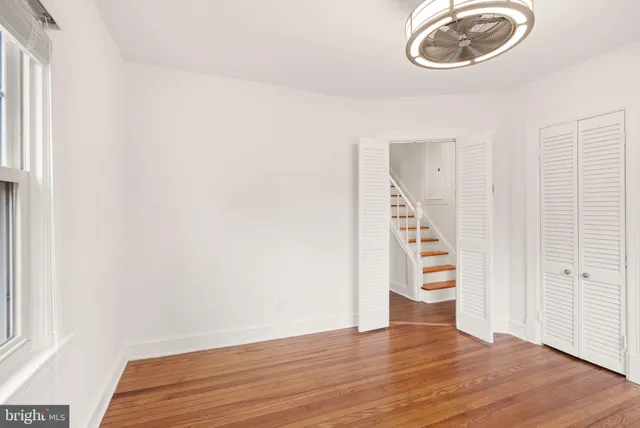 $1,250,000 | 724 25th Street South, Arlington, VA 22202