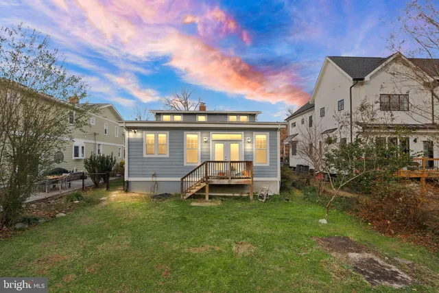 $1,250,000 | 724 25th Street South, Arlington, VA 22202