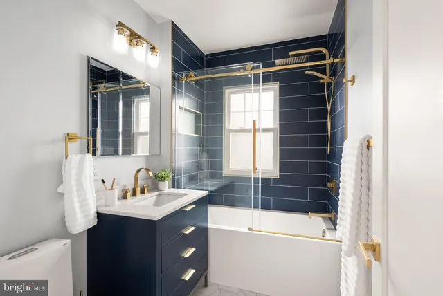 $1,250,000 | 724 25th Street South, Arlington, VA 22202