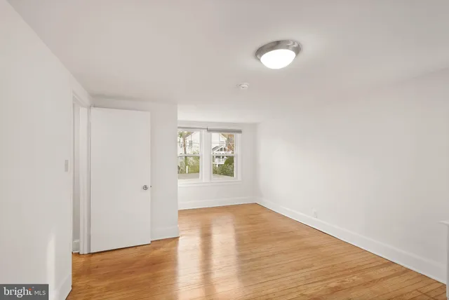 $1,250,000 | 724 25th Street South, Arlington, VA 22202