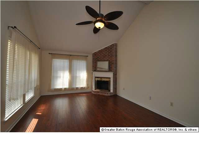 1842 Myrtle Ridge Drive Baton Rouge, LA 70816 - Photo 3 of 10