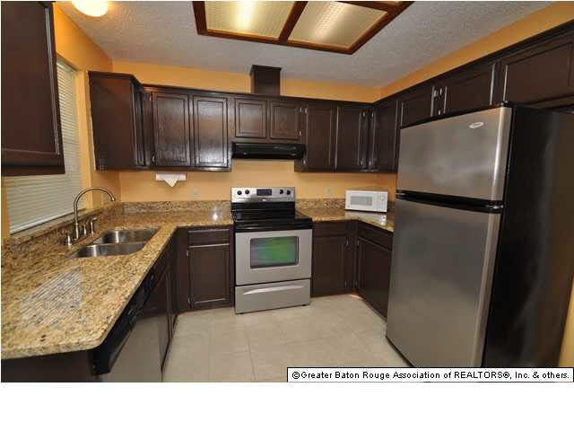 1842 Myrtle Ridge Drive Baton Rouge, LA 70816 - Photo 4 of 10