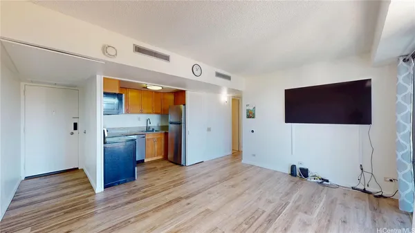 $2,500 | 225 Queen Street, Unit 26H, Honolulu, HI 96813