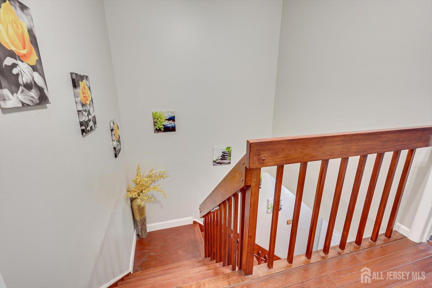 4506 Stonehedge Road Edison, NJ 08820 - Photo 27 of 51