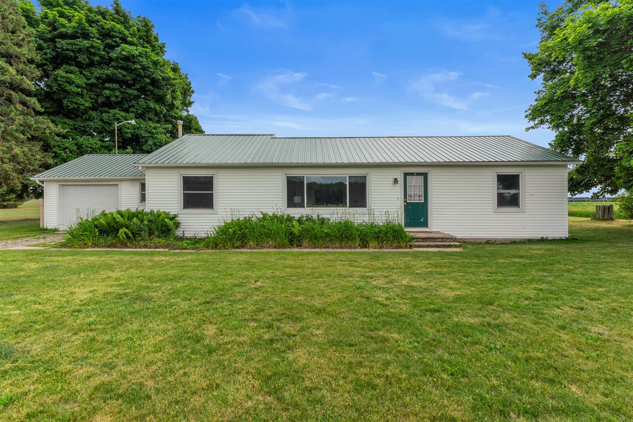 5651 West Chicago Road Jonesville, MI 49250 - Photo 25 of 27