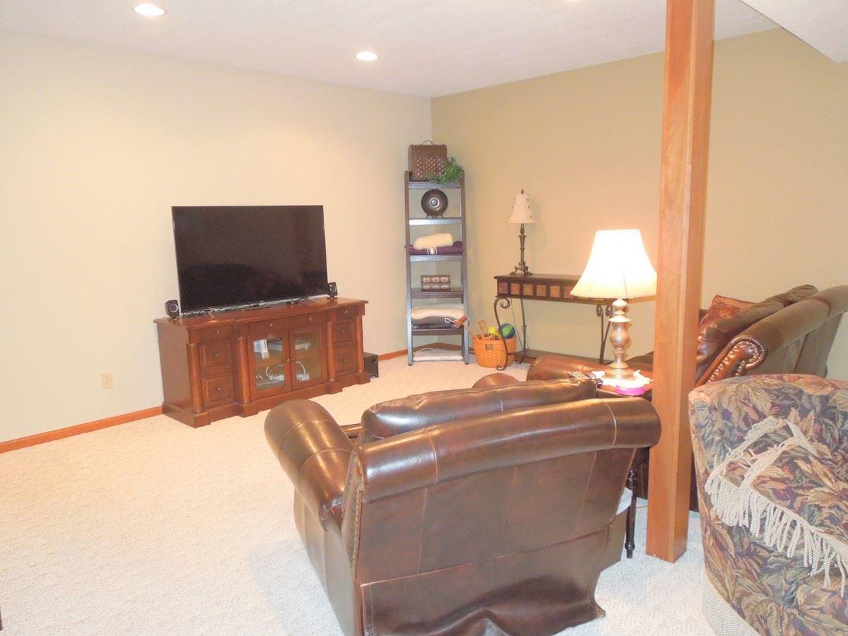 7716 Garman Road Auburn, IN 46706 - Photo 20 of 36