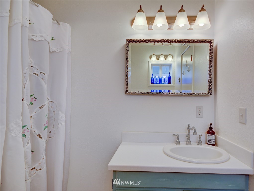 2256 Zylstra Road Oak Harbor, WA 98277 - Photo 16 of 25 Gallery Image 16