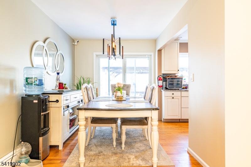 533 Atlas Road Landing, NJ 07850 - Photo 4 of 23