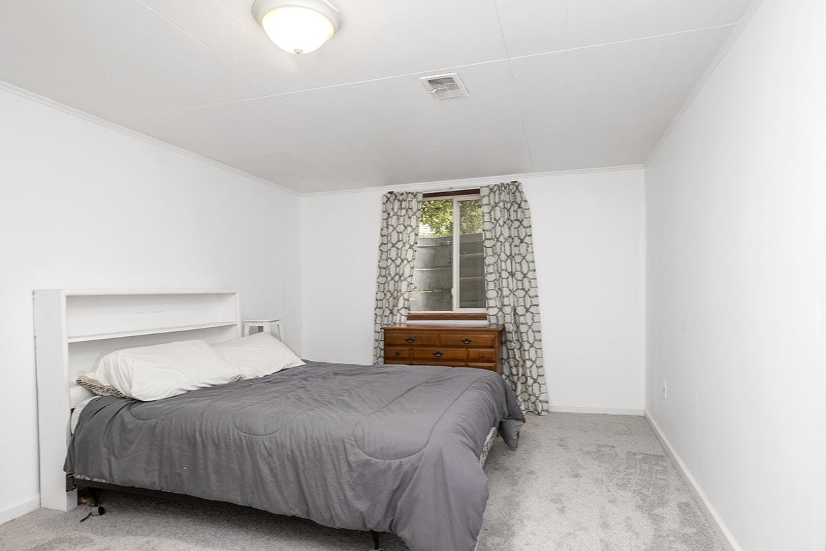 4112 Elizabeth Road Lansing, MI 48917 - Photo 15 of 20 IMG_1014