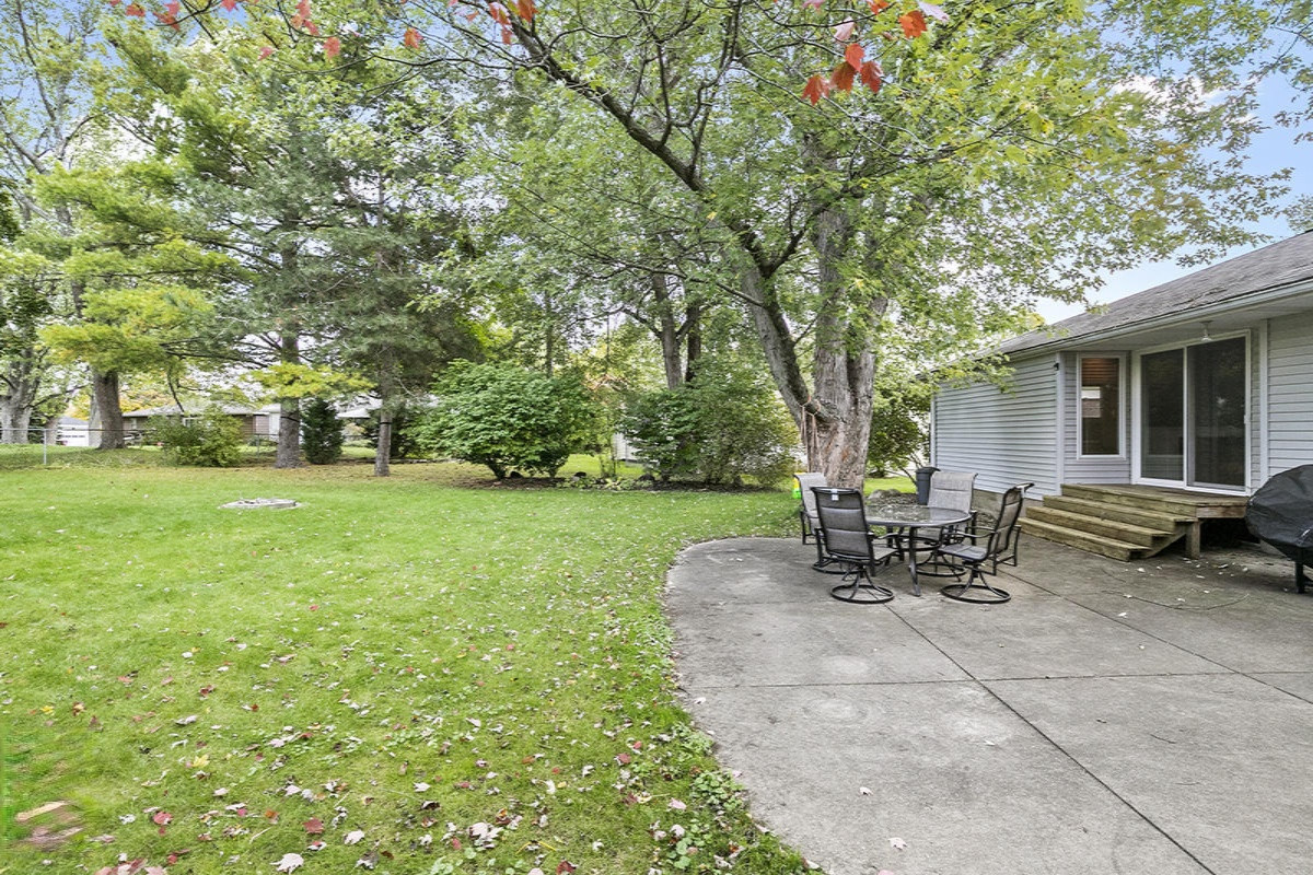 4112 Elizabeth Road Lansing, MI 48917 - Photo 20 of 20 IMG_1020