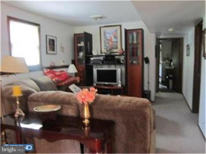 25 Mill Chase Road Southampton, NJ 08088 - Photo 6 of 20 Family Room