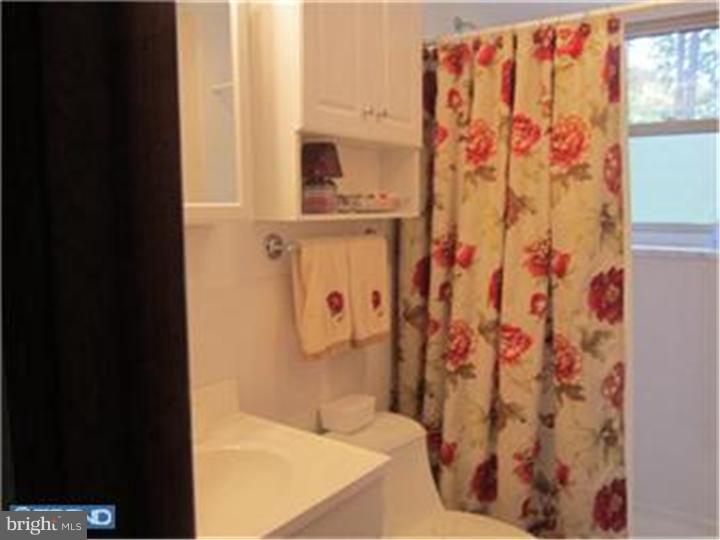 25 Mill Chase Road Southampton, NJ 08088 - Photo 7 of 20 Bathroom
