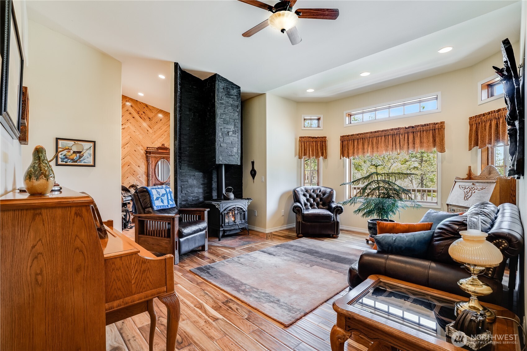 11 Deer Ridge Road Goldendale, WA 98620 - Photo 5 of 40 Gallery Image 5