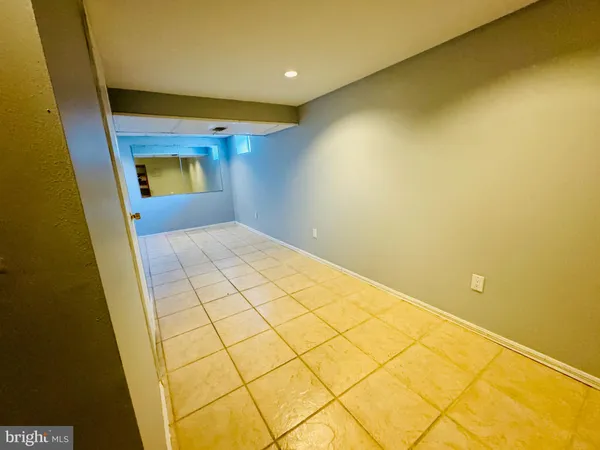 $2,100 | 2 Durness Court, Unit 30I, Baltimore, MD 21236