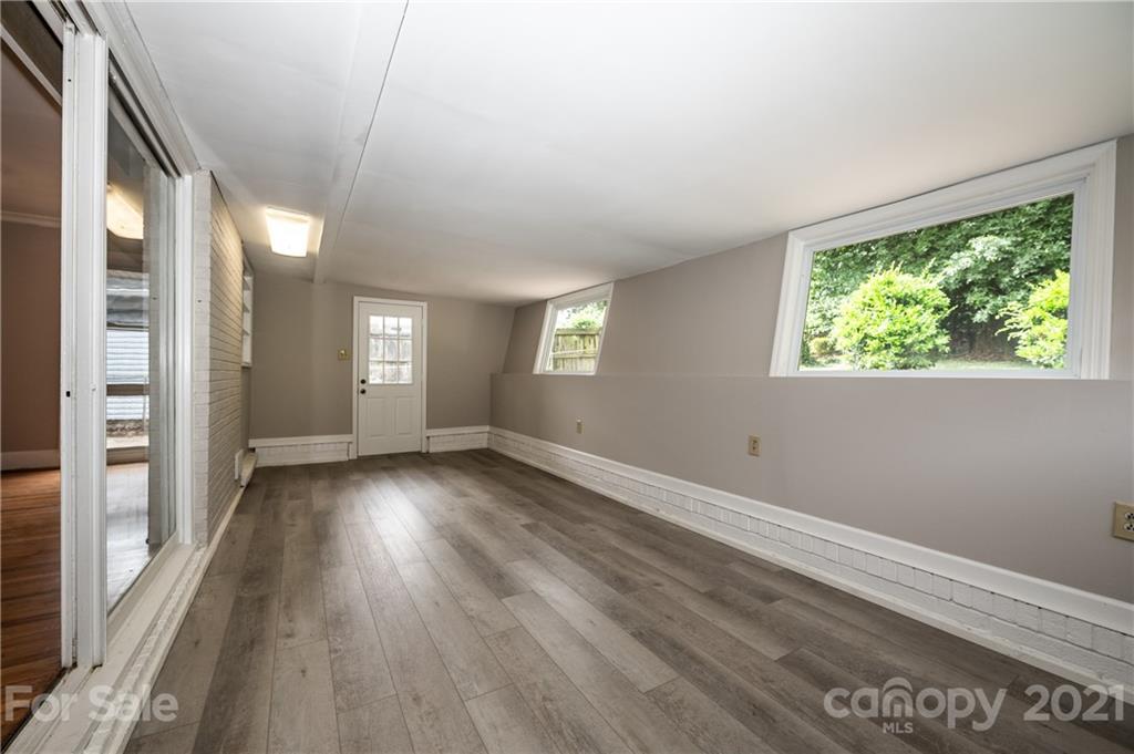 5540 Murrayhill Road Charlotte, NC 28210 - Photo 19 of 42 Gallery Image 19