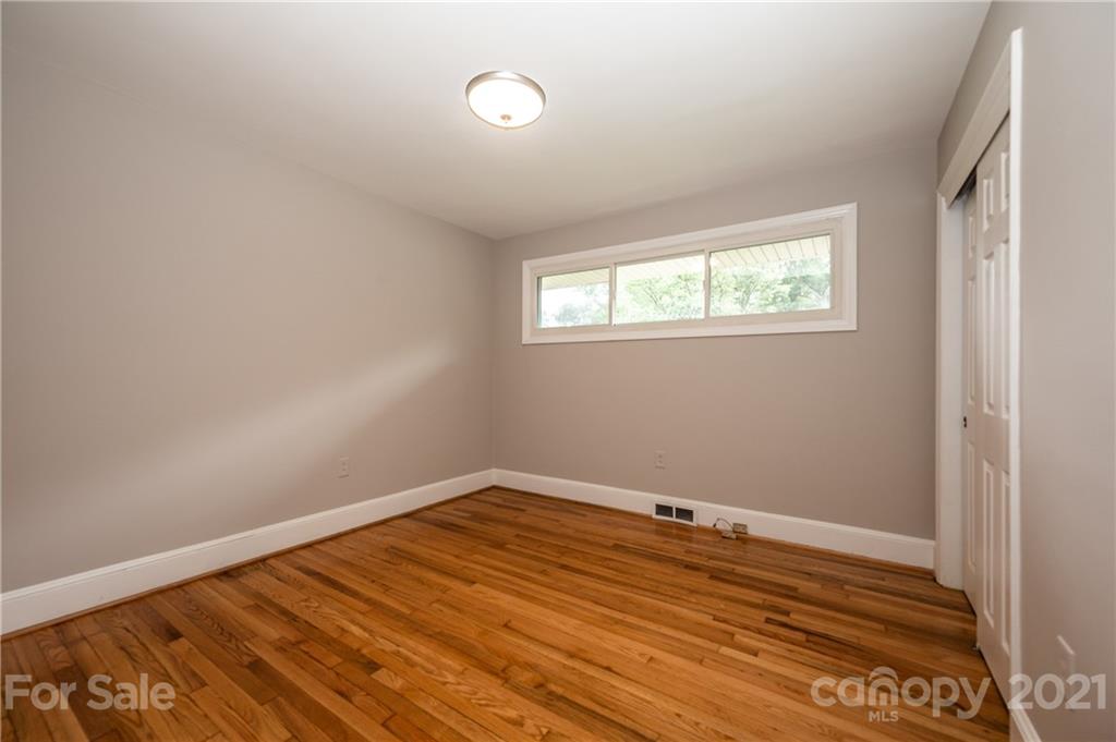 5540 Murrayhill Road Charlotte, NC 28210 - Photo 23 of 42 Gallery Image 23