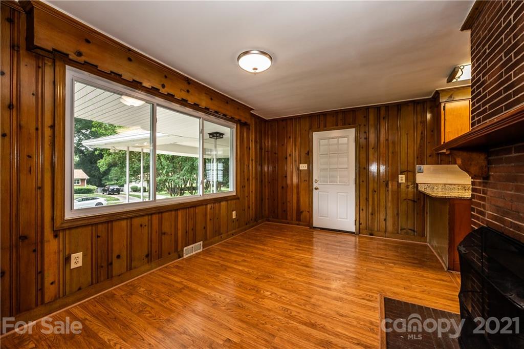 5540 Murrayhill Road Charlotte, NC 28210 - Photo 5 of 42 Gallery Image 5