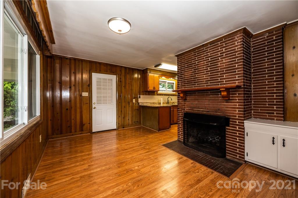 5540 Murrayhill Road Charlotte, NC 28210 - Photo 6 of 42 Gallery Image 6
