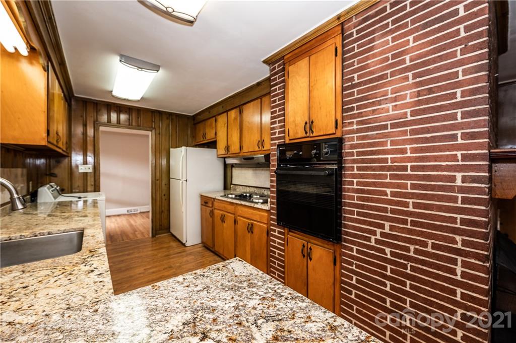 5540 Murrayhill Road Charlotte, NC 28210 - Photo 10 of 42 Gallery Image 10