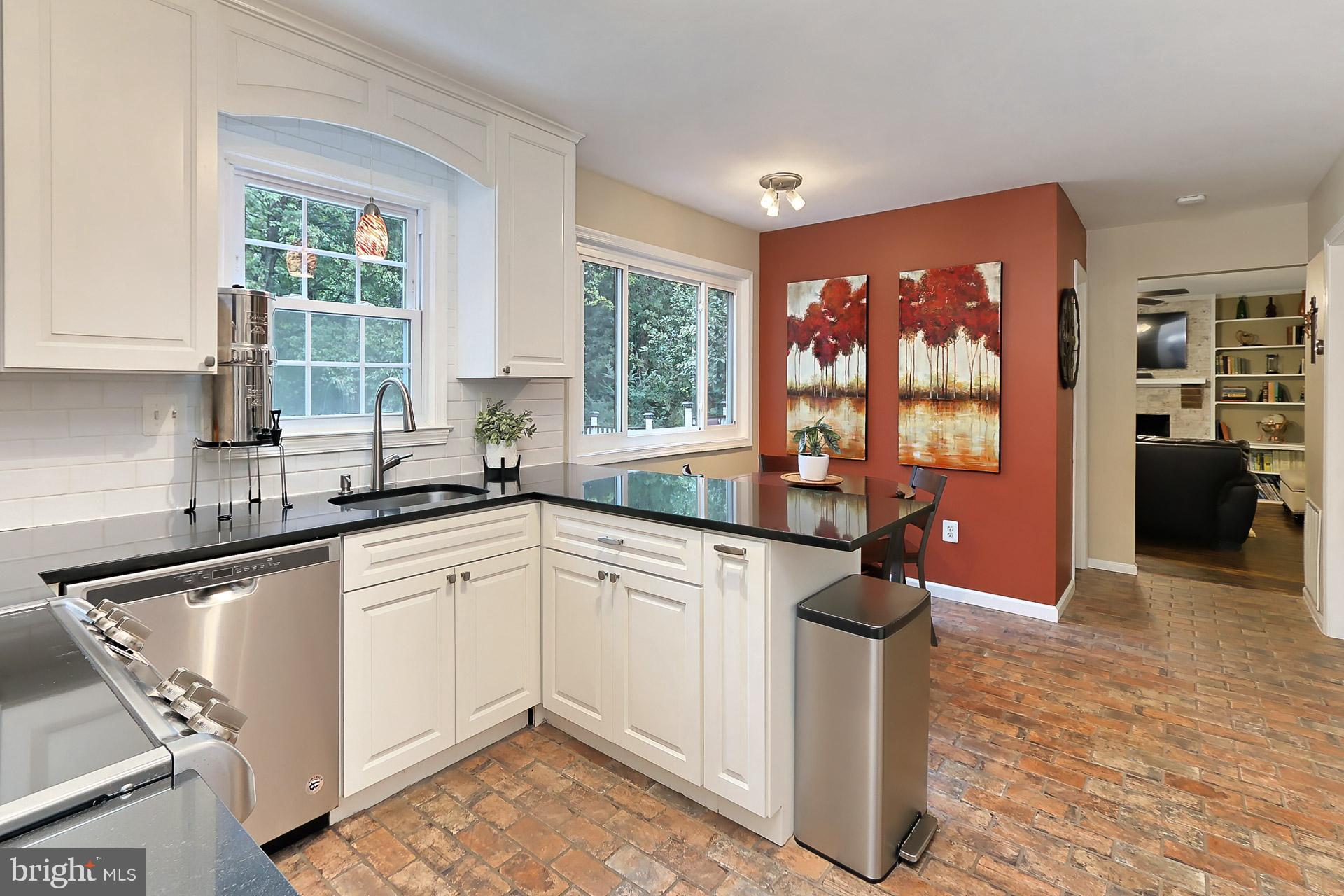 8108 Viola Street Springfield, VA 22152 - Photo 12 of 61 Upgraded ceramic tile flooring