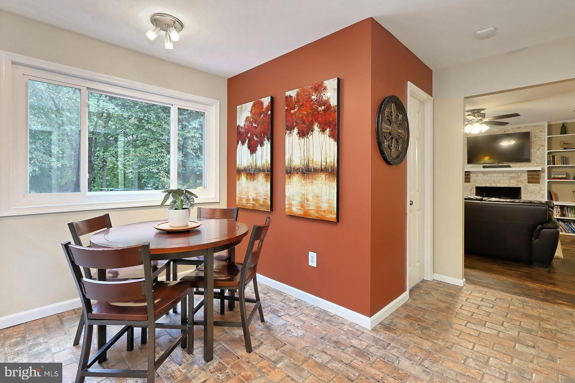 8108 Viola Street Springfield, VA 22152 - Photo 14 of 61 Breakfast area