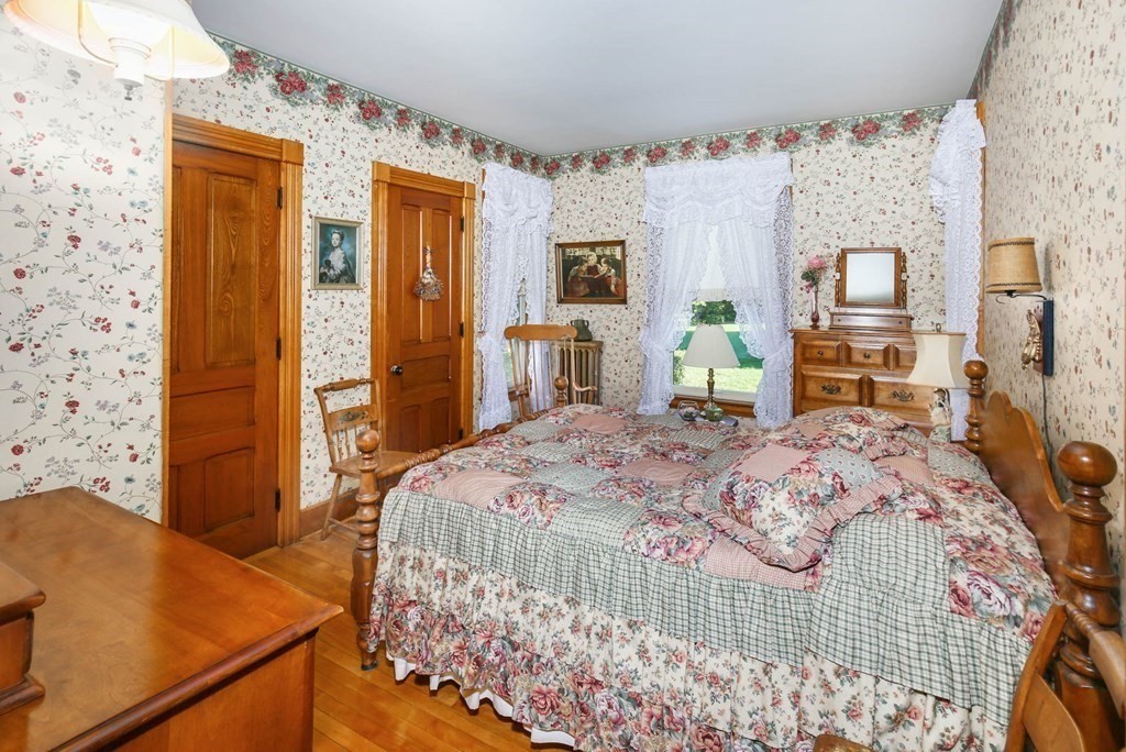 256 Main Street Spencer, MA 01562 - Photo 15 of 41