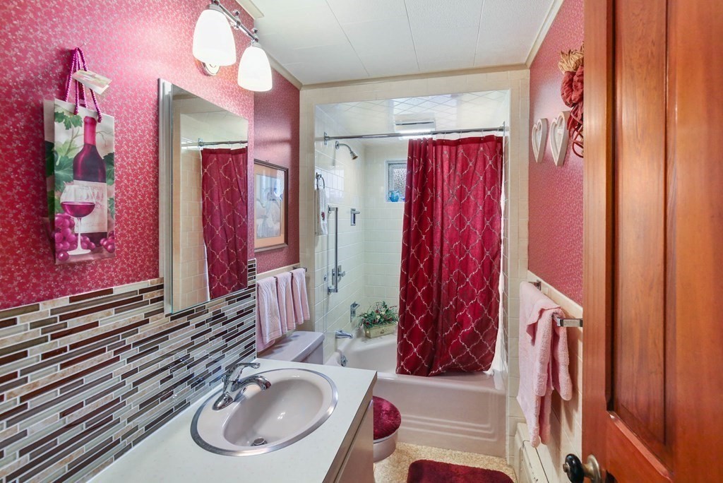 256 Main Street Spencer, MA 01562 - Photo 16 of 41