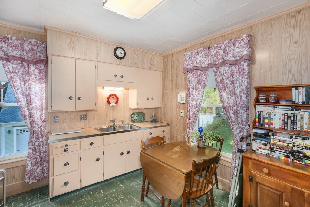 256 Main Street Spencer, MA 01562 - Photo 28 of 41