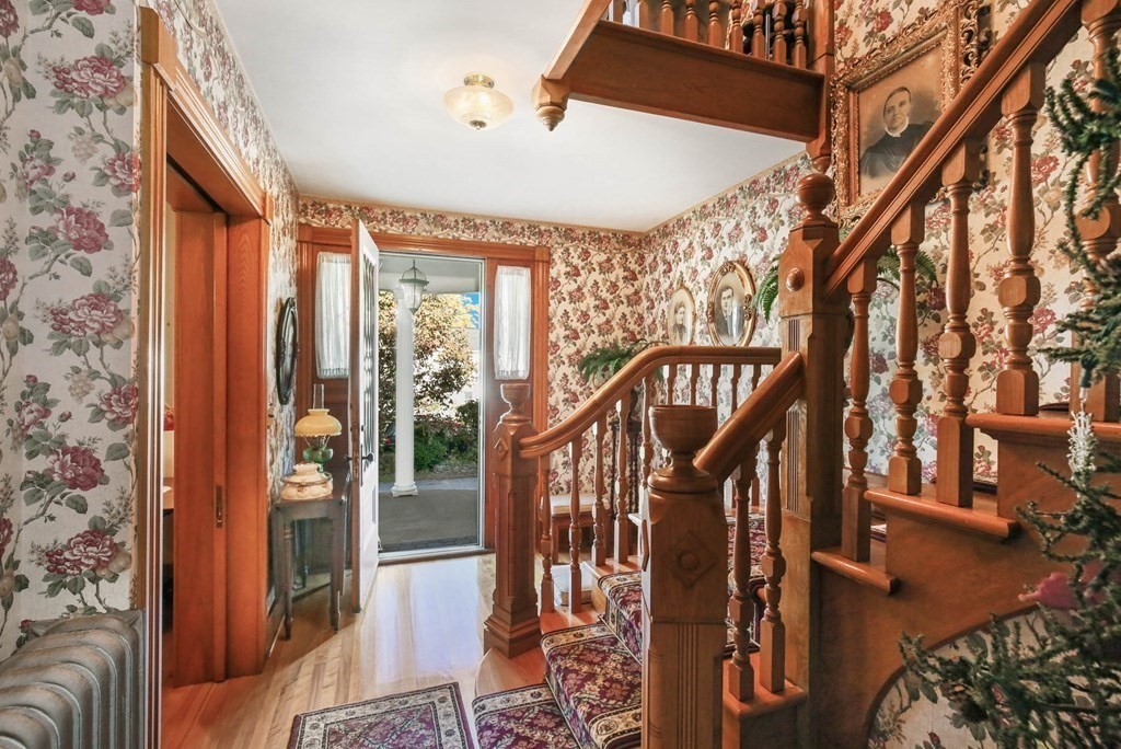 256 Main Street Spencer, MA 01562 - Photo 8 of 41