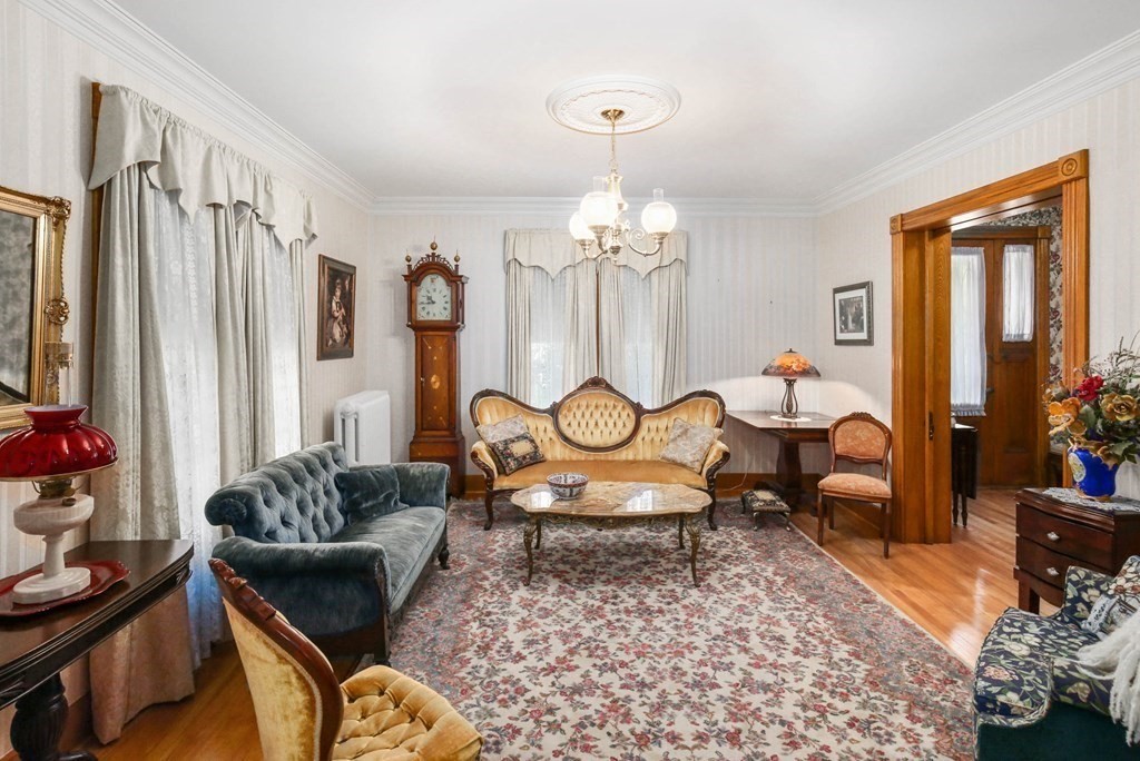 256 Main Street Spencer, MA 01562 - Photo 10 of 41