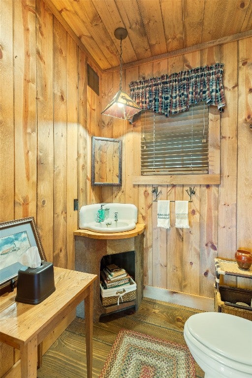 153 Mirror Lake Road Highlands, NC 28741 - Photo 14 of 40 Gallery Image 14