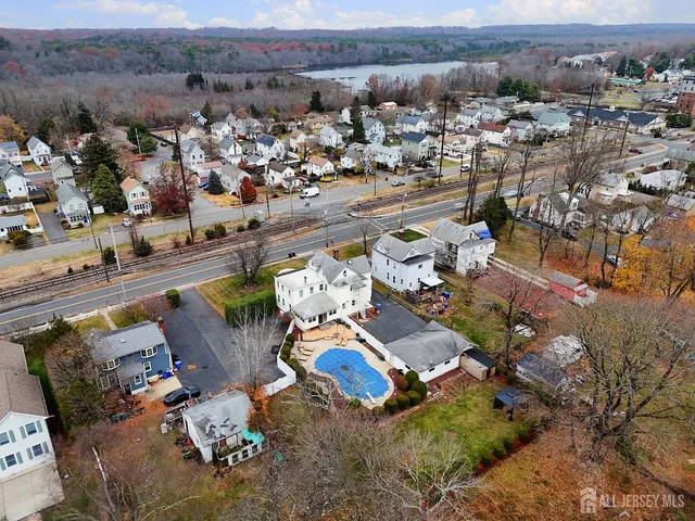 $688,888 | 92 Main Street, Helmetta, NJ 08828