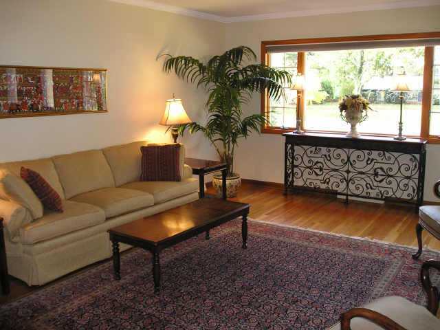 3112 Brandon Road Columbus, OH 43221 - Photo 3 of 10 Gallery Image 3