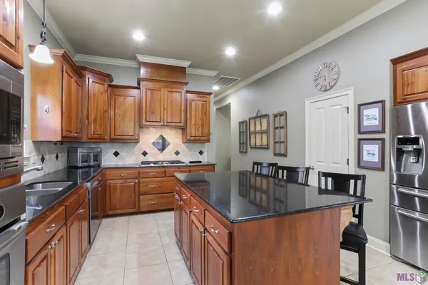 $535,000 | 5826 Nature Trail Drive, Baton Rouge, LA 70817