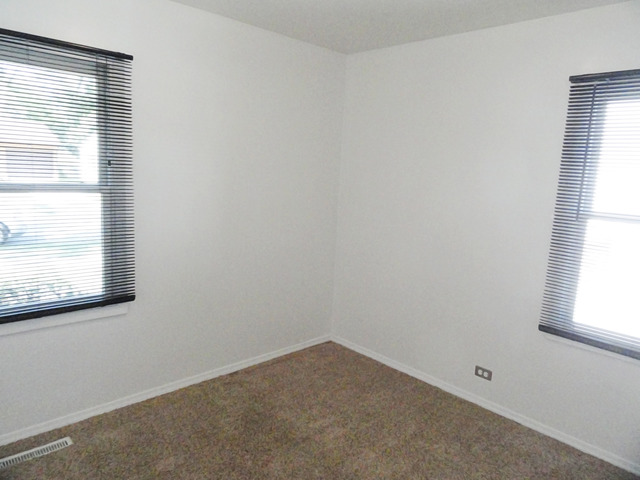 99 Glendale Road Buffalo Grove, IL 60089 - Photo 6 of 21