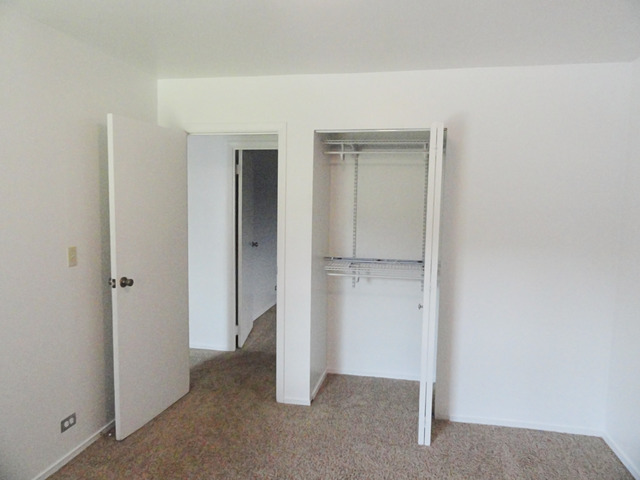 99 Glendale Road Buffalo Grove, IL 60089 - Photo 8 of 21