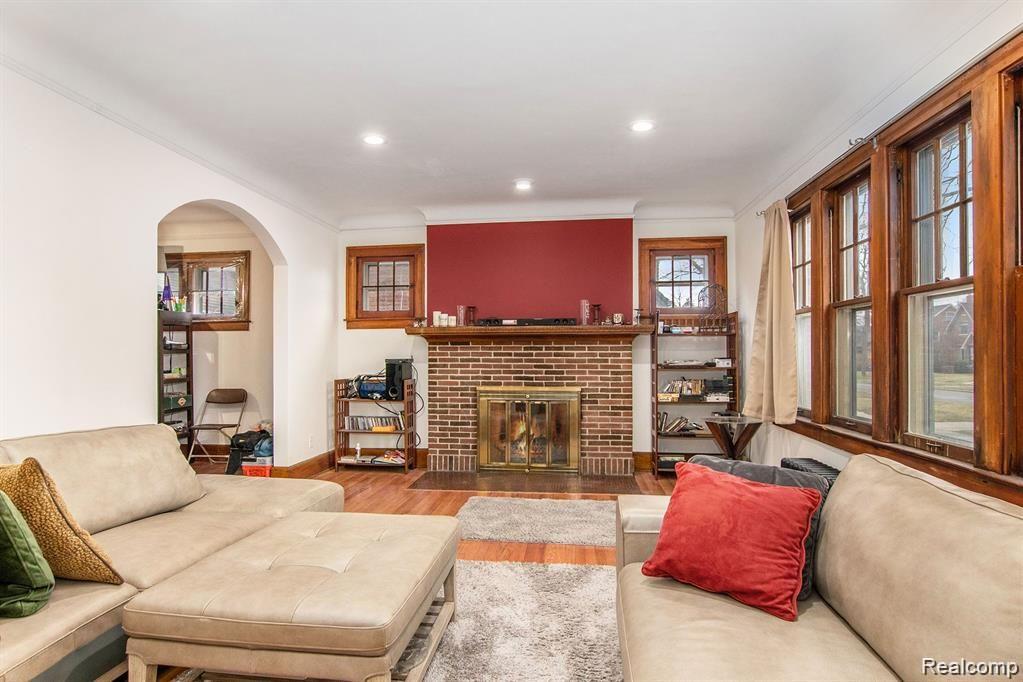 14936 Ashton Road Detroit, MI 48223 - Photo 5 of 26 IMG_9310.jpg