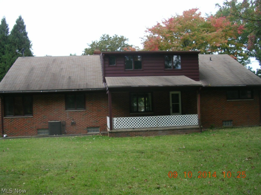 2135 Waynoka Road Euclid, OH 44117 - Photo 2 of 15 Gallery Image 2