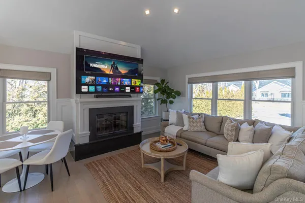 $1,450,000 | 15 Palo Alto Drive, Hampton Bays, NY 11946
