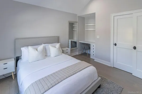 $1,450,000 | 15 Palo Alto Drive, Hampton Bays, NY 11946