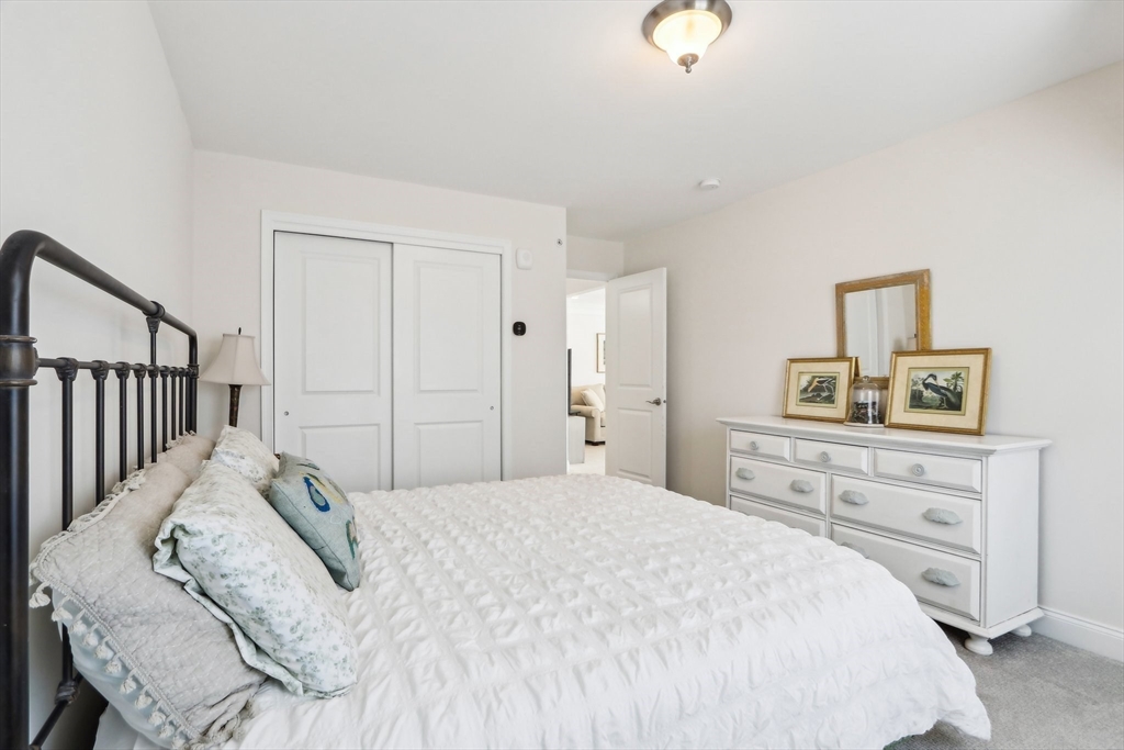 7 Hummingbird Way, Unit 150 Methuen, MA 01844 - Photo 20 of 41
